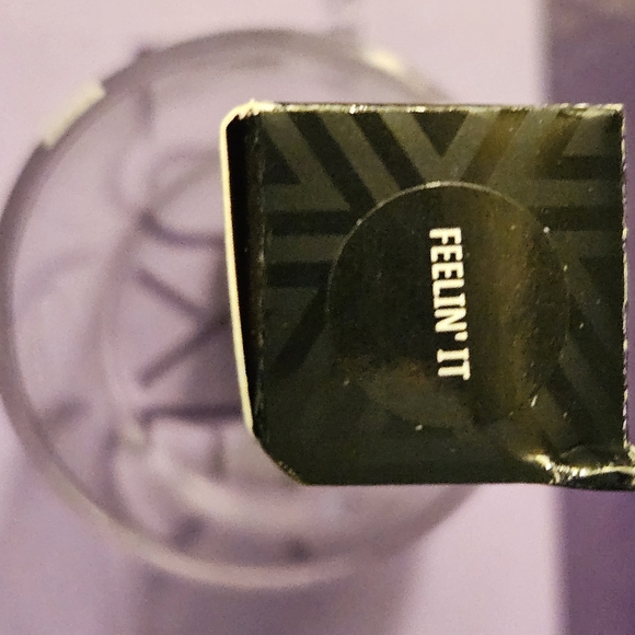 Mac X Marval Comics Black Panther "Feelin' It" Lip Glass NIB RARE - Picture 4 of 6